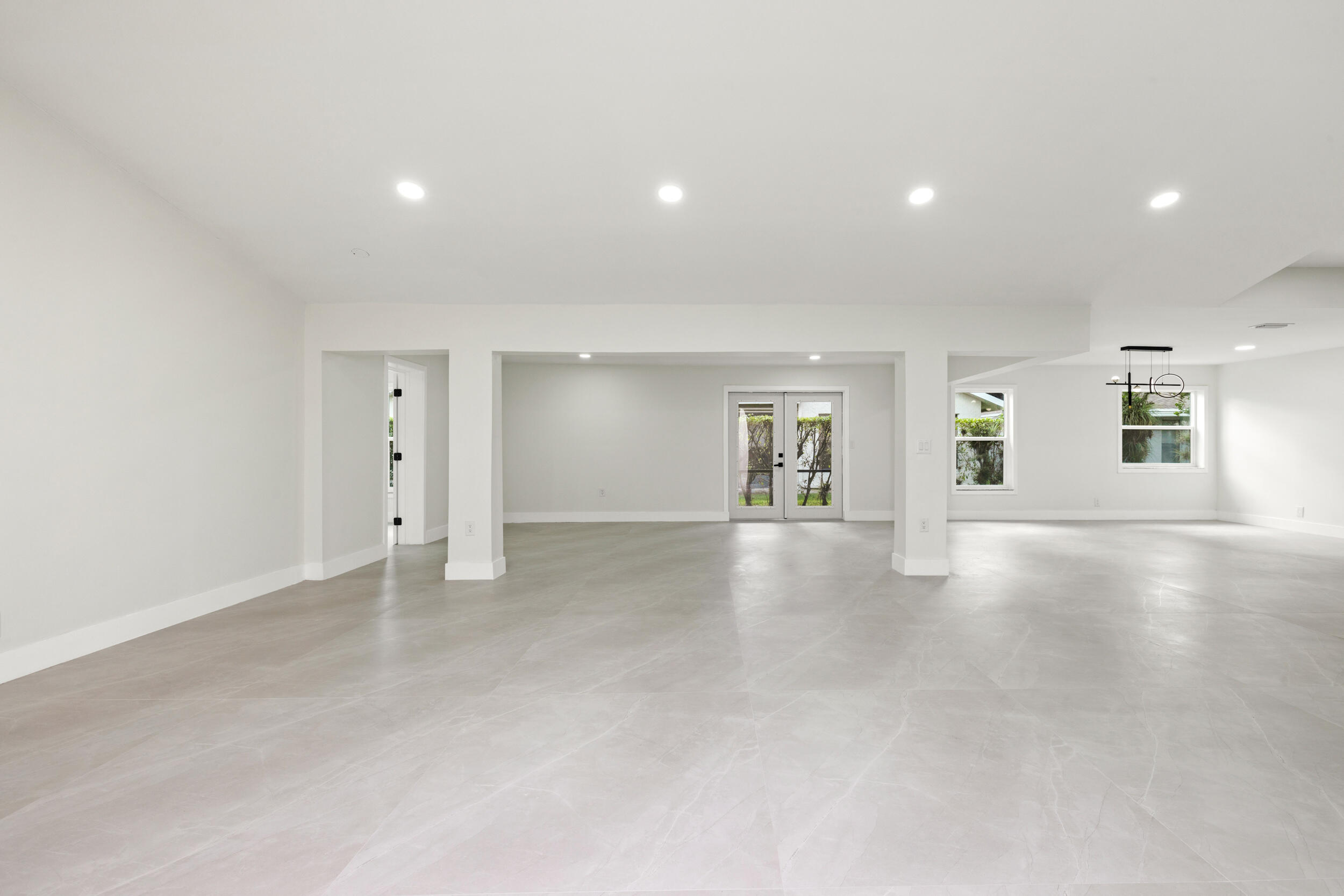 7718 San Mateo Drive E