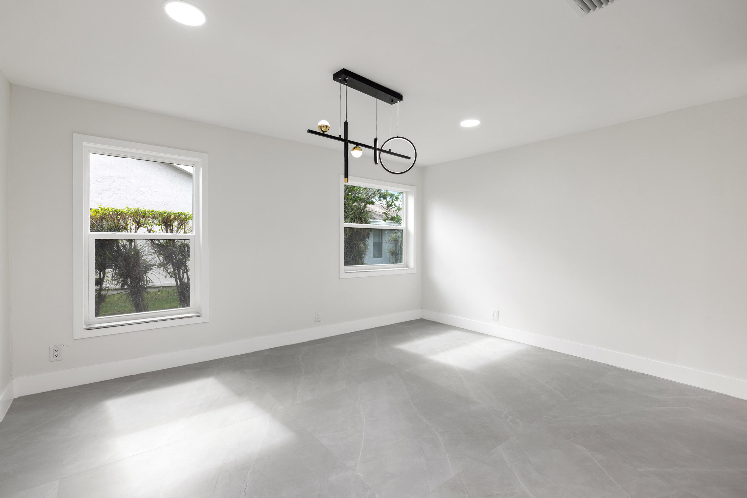 7718 San Mateo Drive E