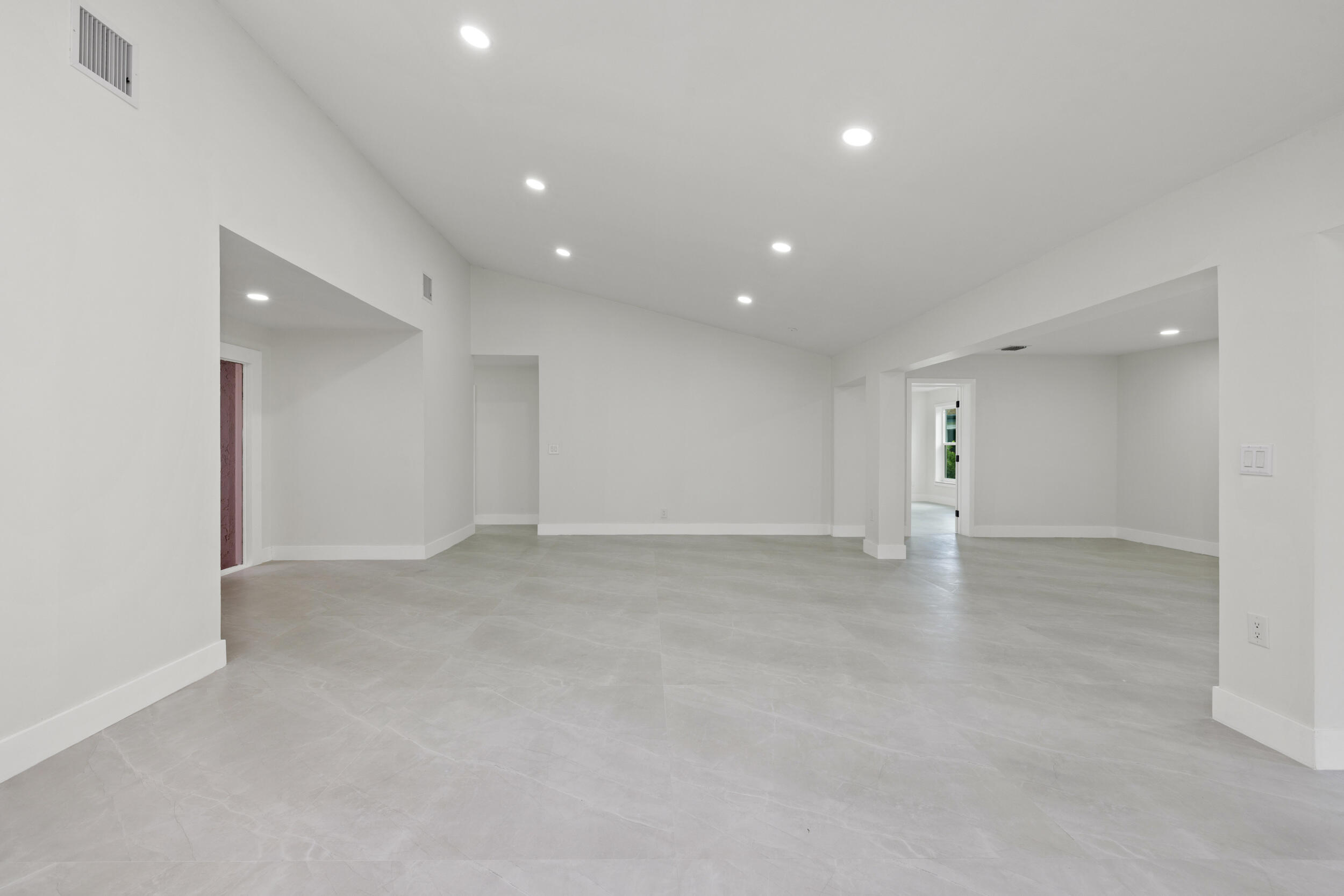 7718 San Mateo Drive E