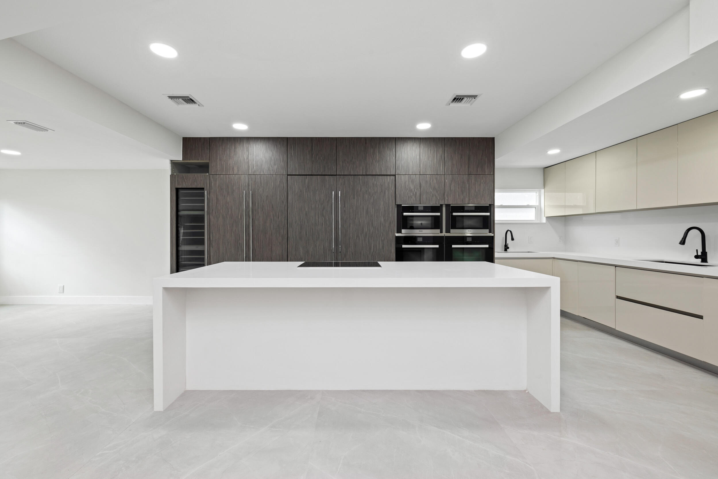 7718 San Mateo Drive E