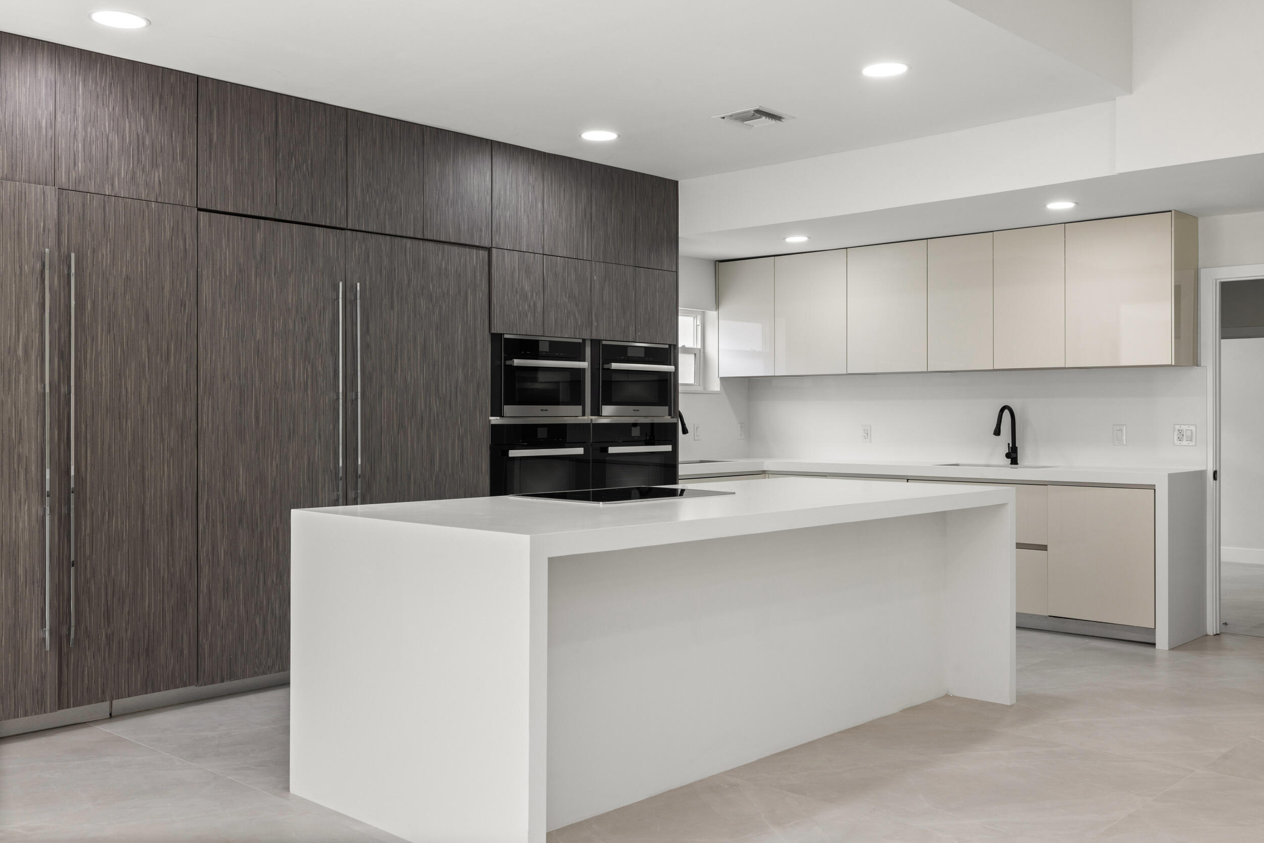 7718 San Mateo Drive E