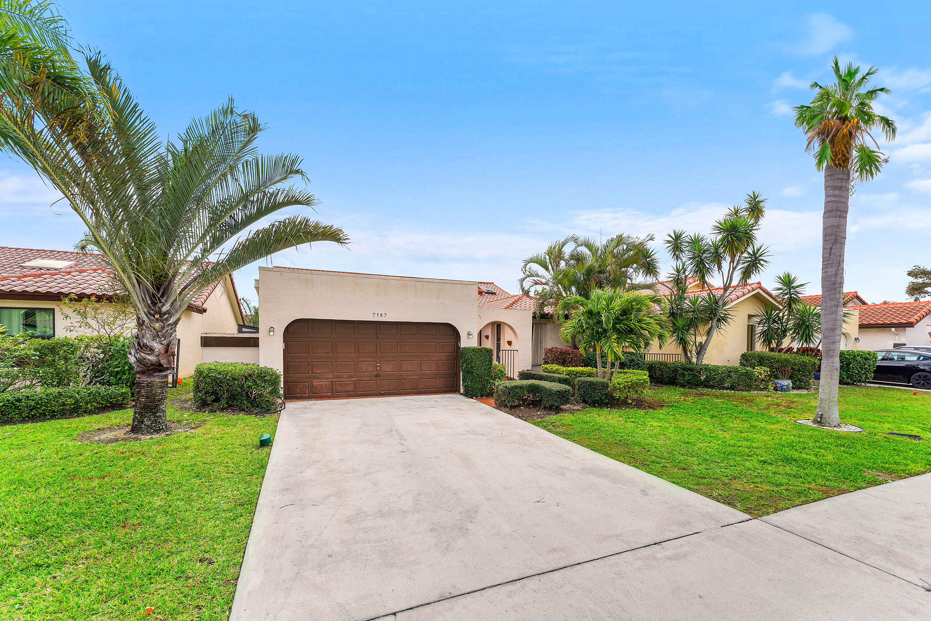 7587 Solimar Circle