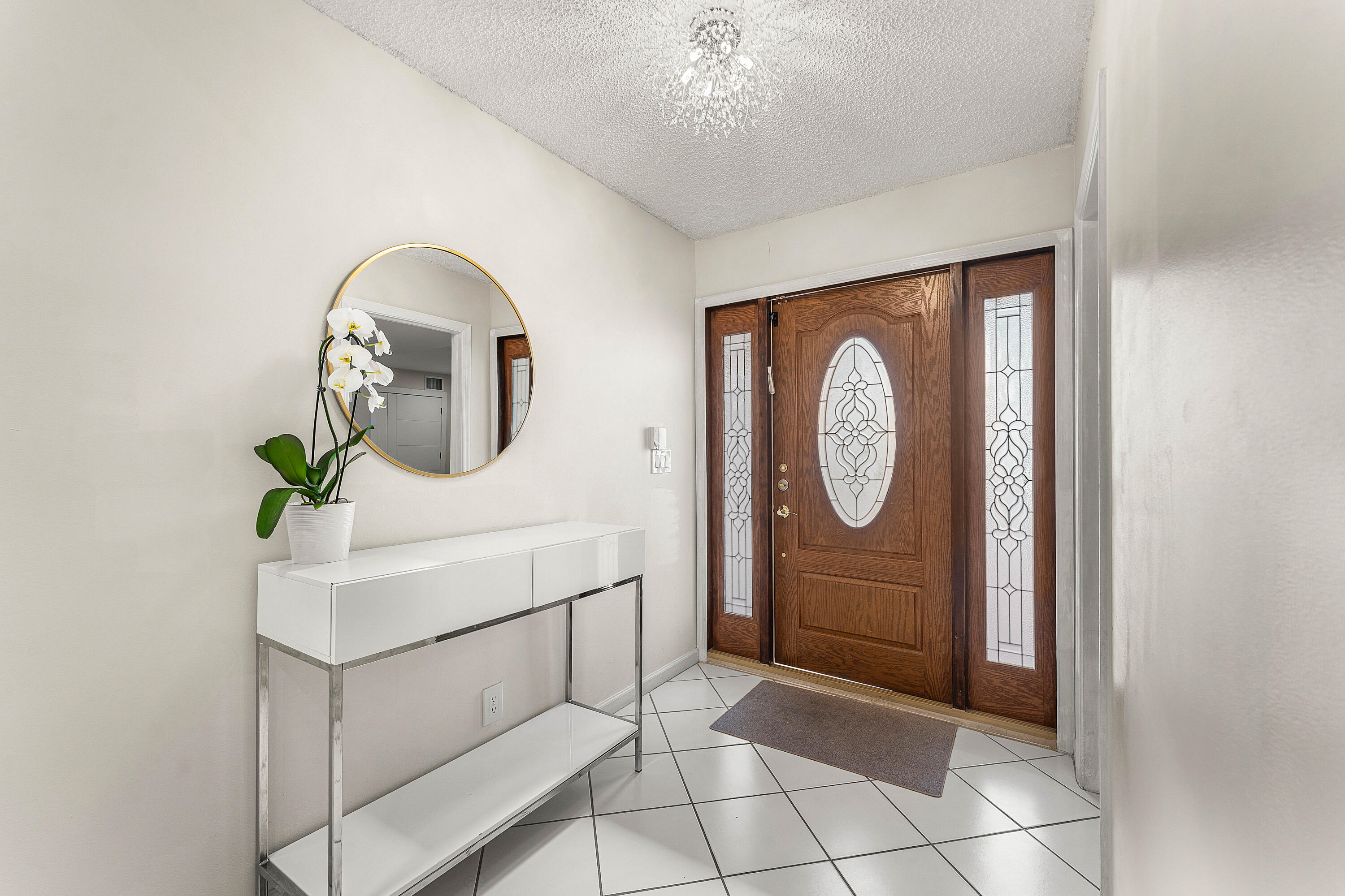 7587 Solimar Circle