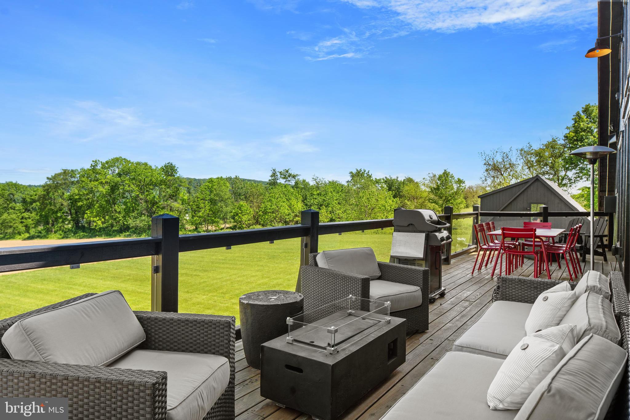 854 SPRING HILL ROAD