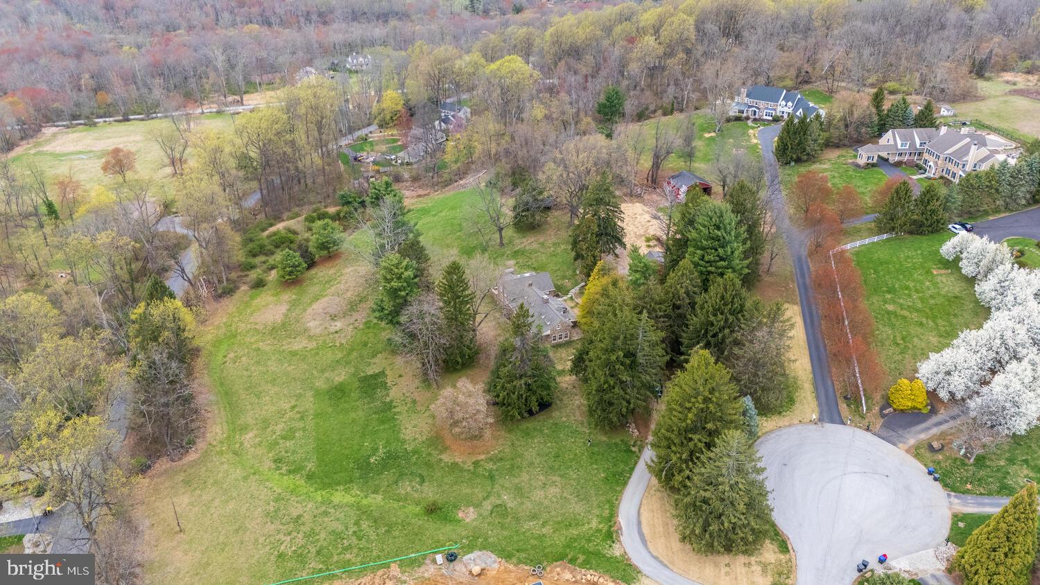 1935 PARKERHILL LANE