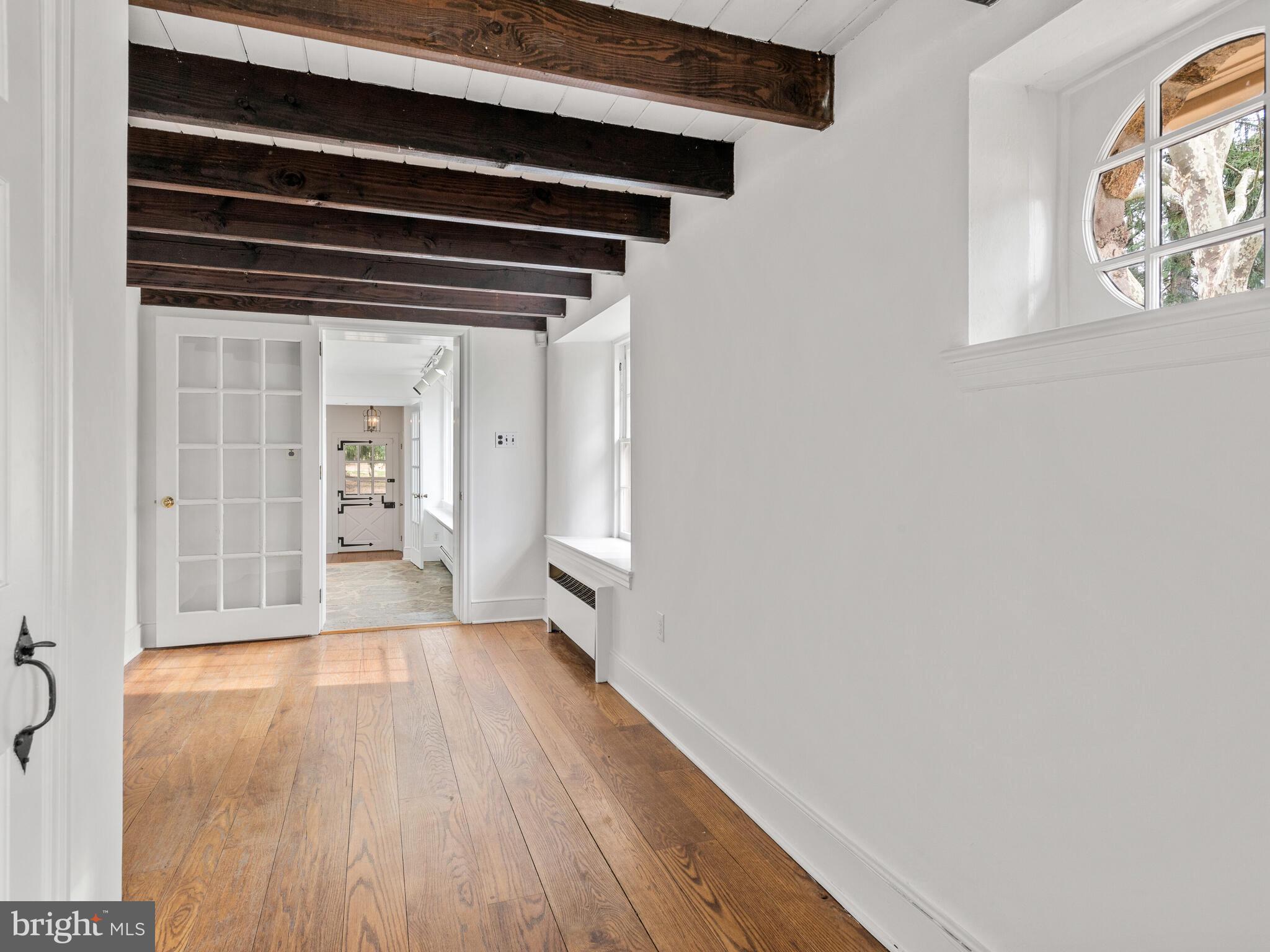 1935 PARKERHILL LANE