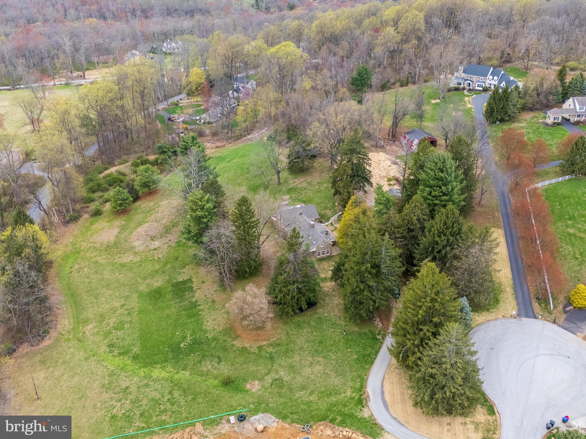 1935 PARKERHILL LANE