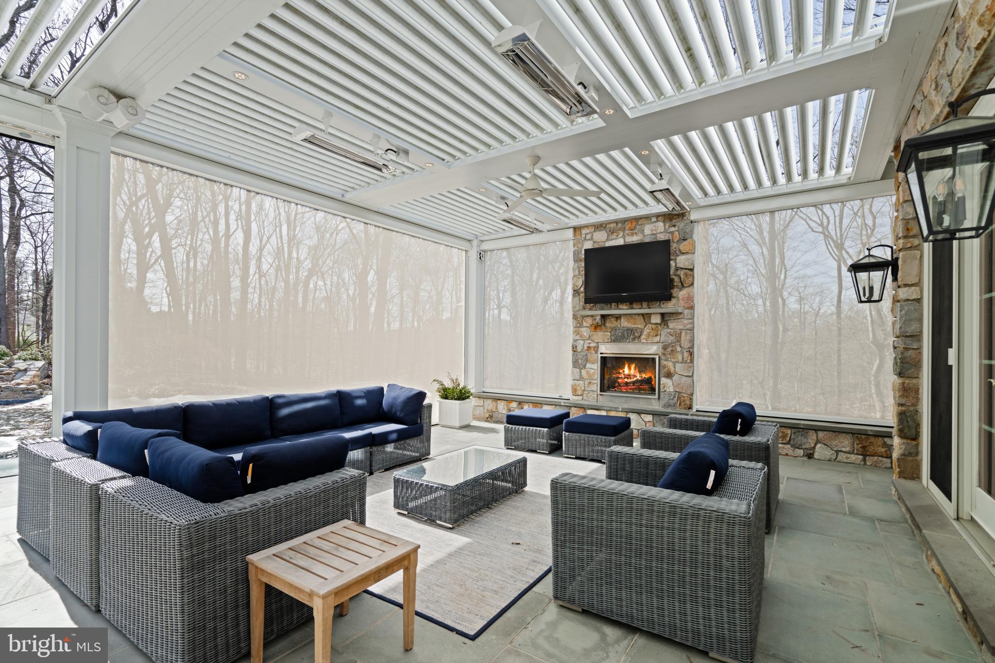 322 Winfield Rd