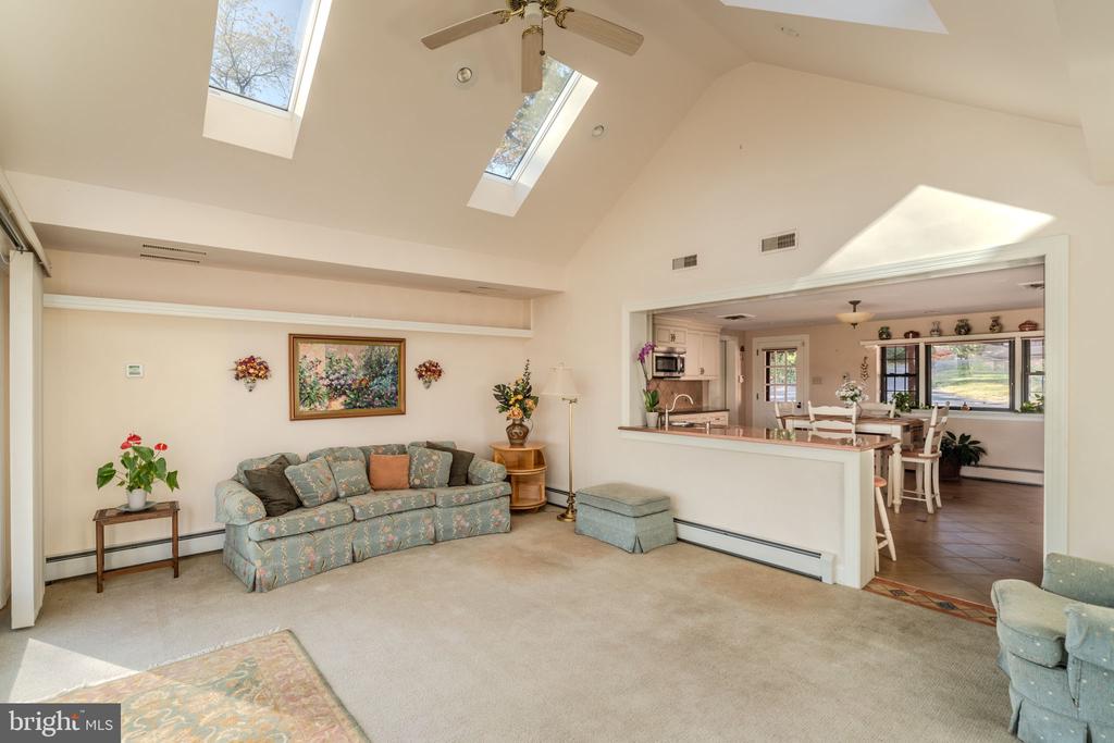 958 Catfish Ln