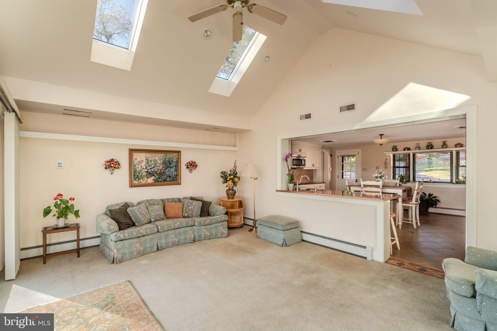 958 Catfish Ln