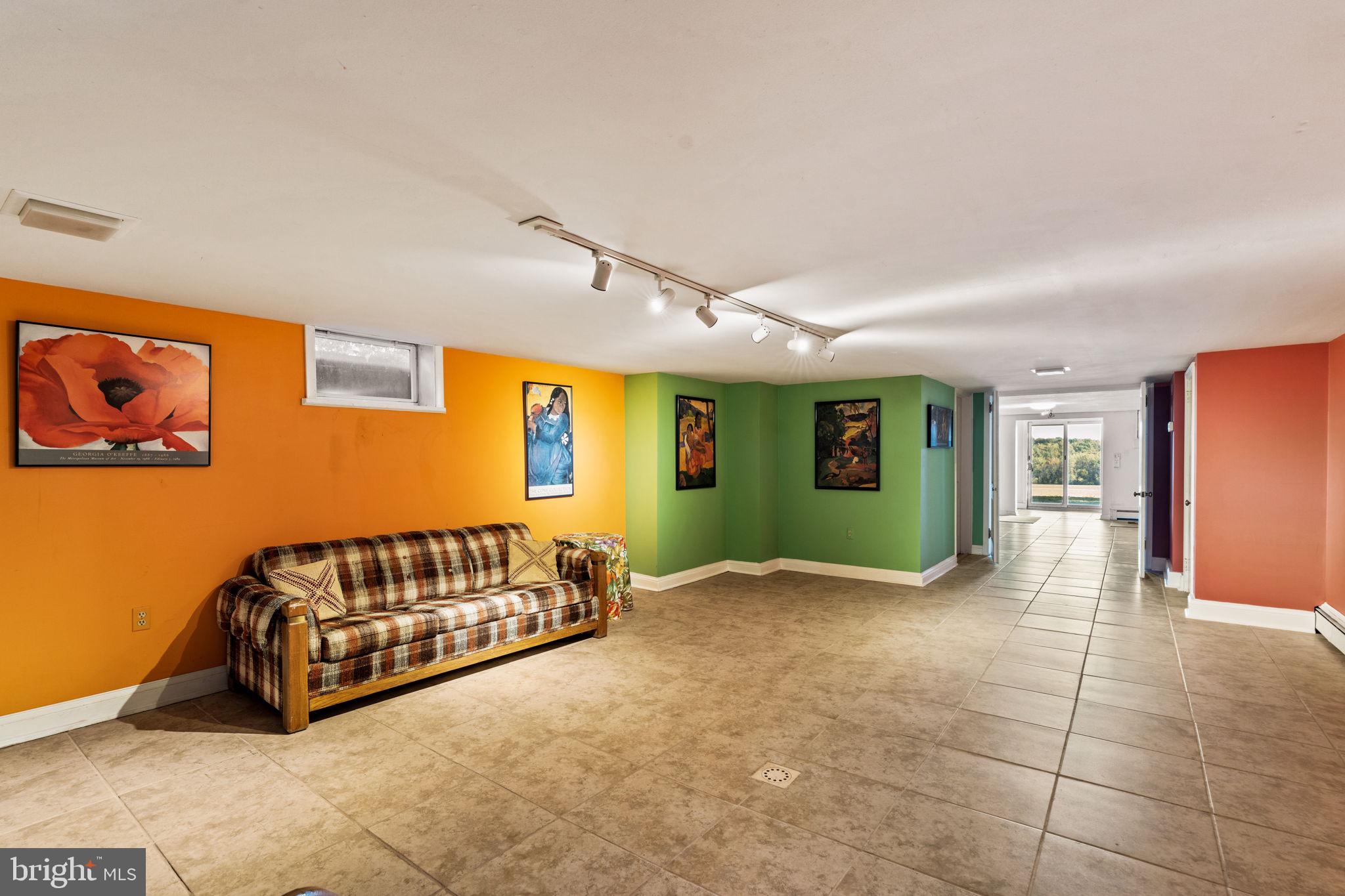 958 Catfish Ln