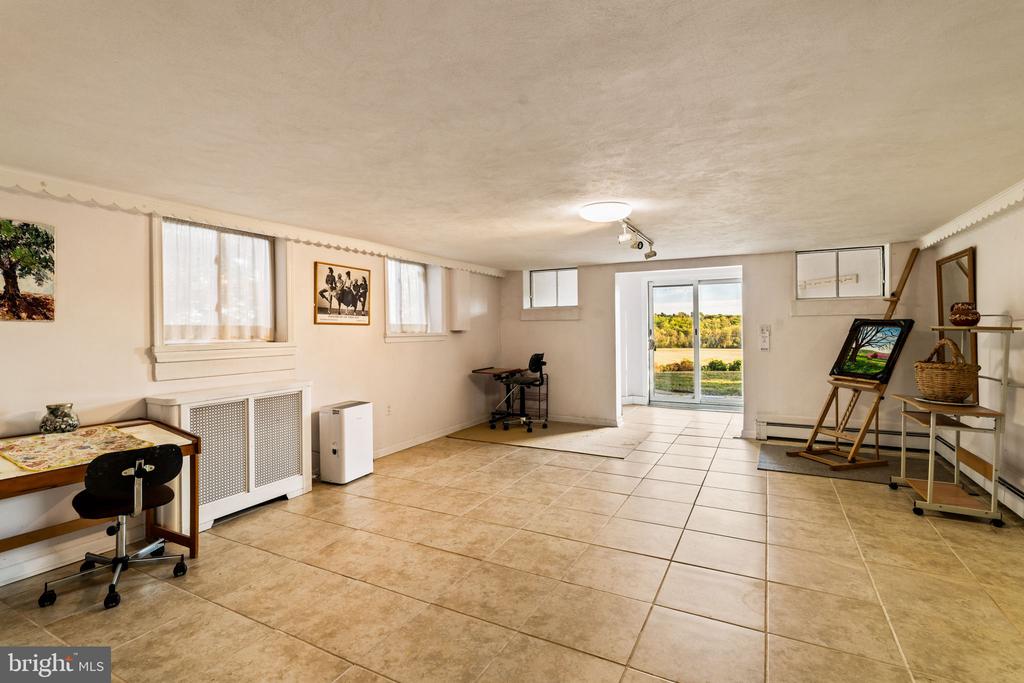 958 Catfish Ln