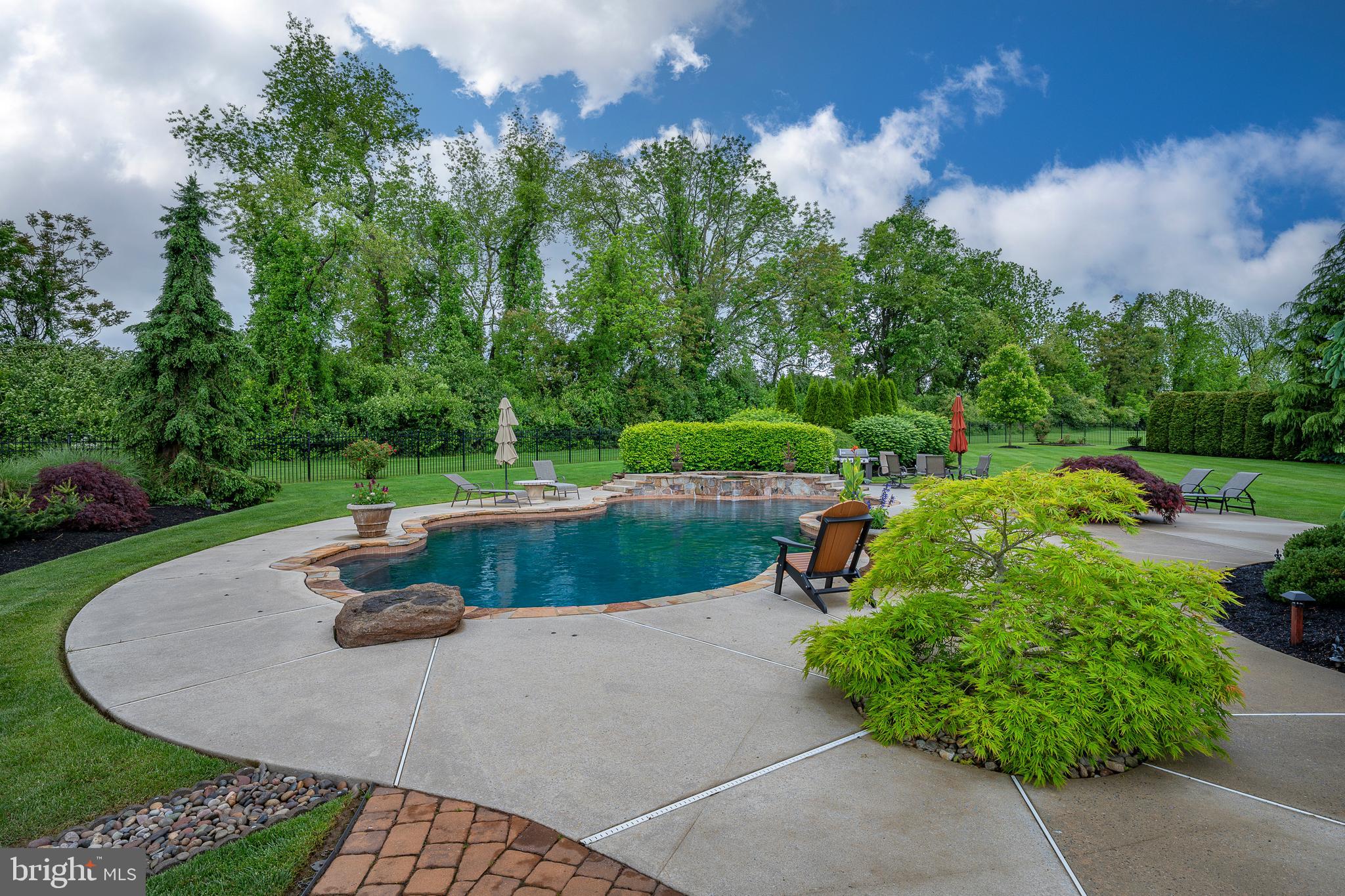 35 Cumberland Dr