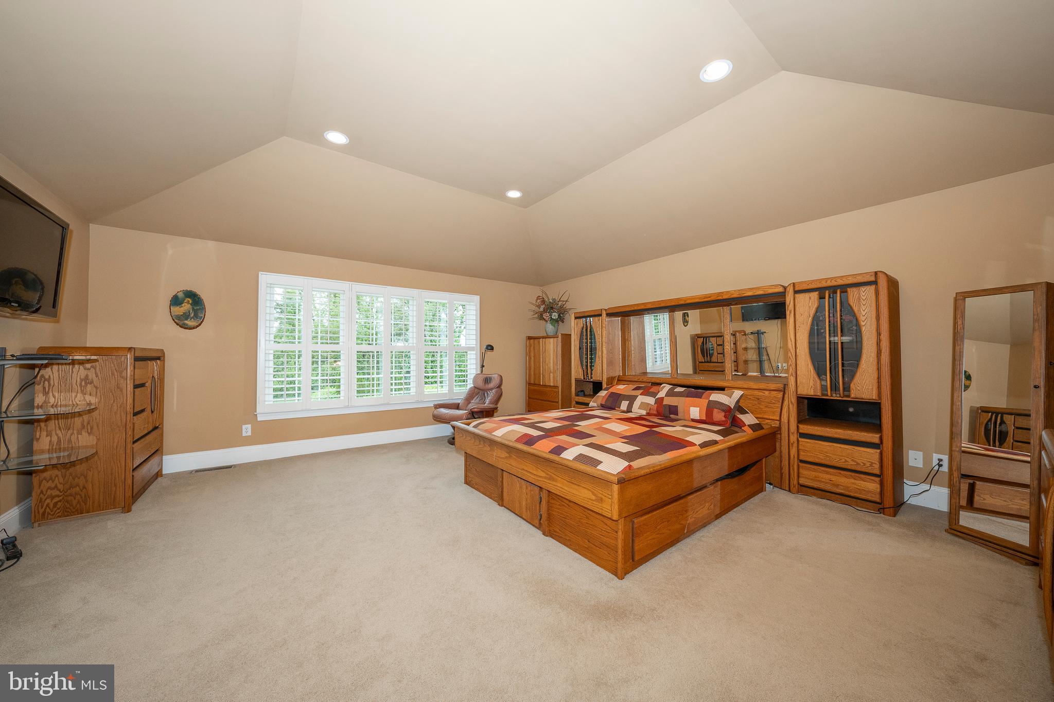 35 Cumberland Dr