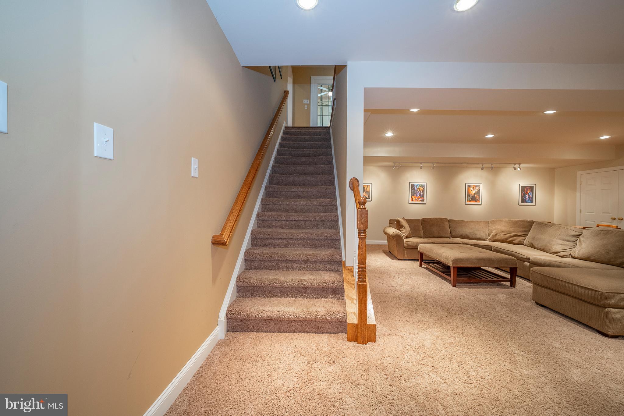 35 Cumberland Dr