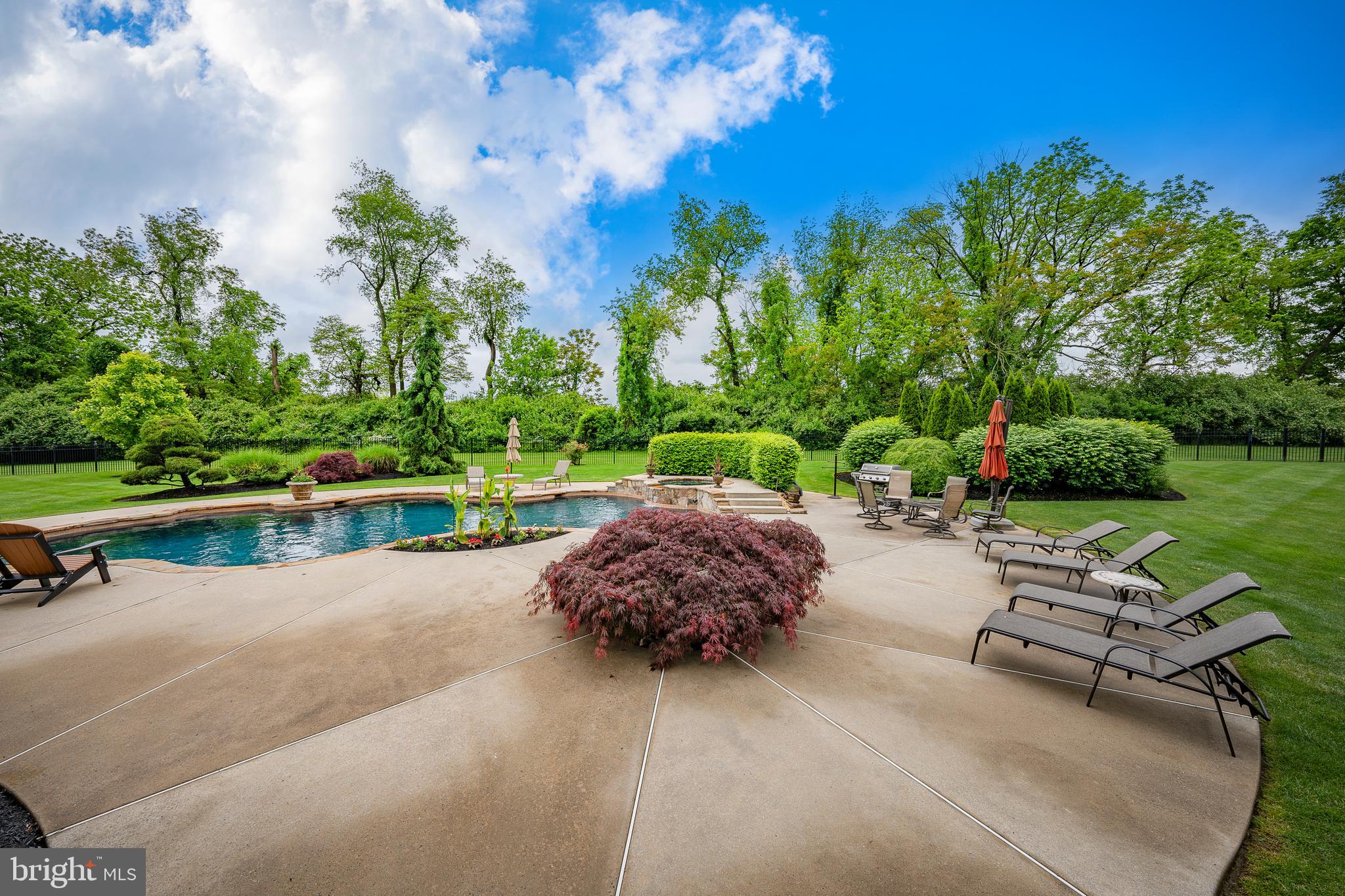 35 Cumberland Dr