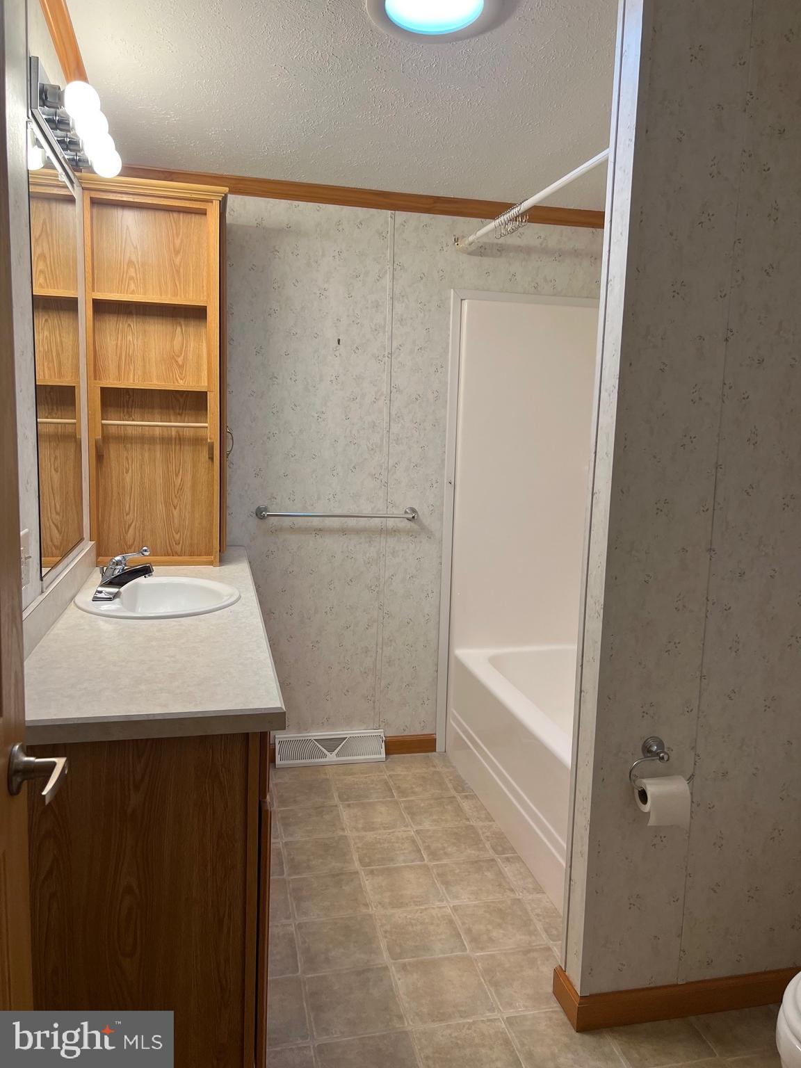 311 Buttonwood
