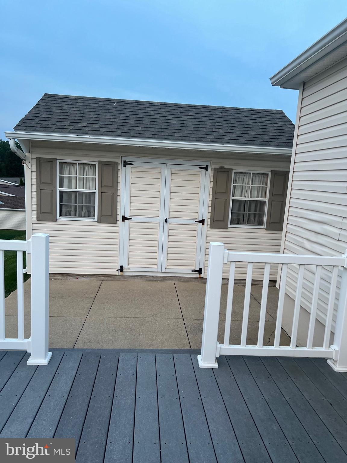 311 Buttonwood