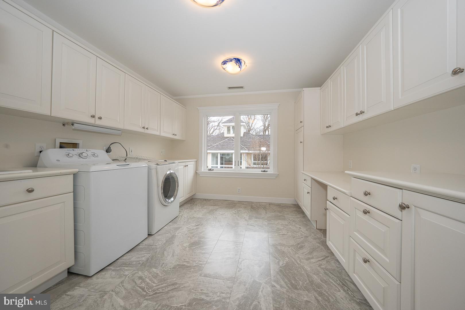 52 Mountain Laurel Ln