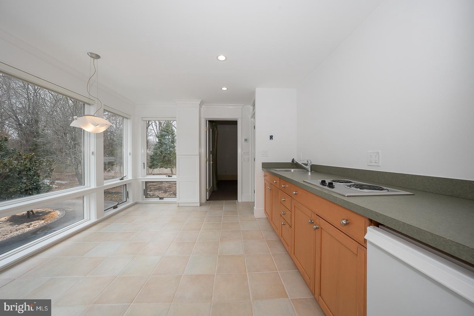 52 Mountain Laurel Ln