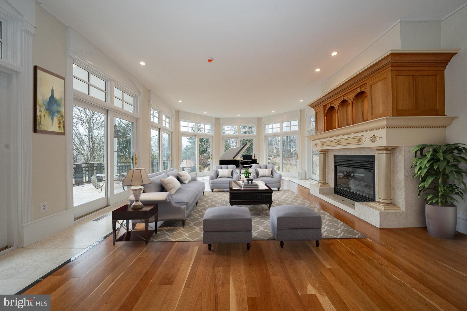 52 Mountain Laurel Ln