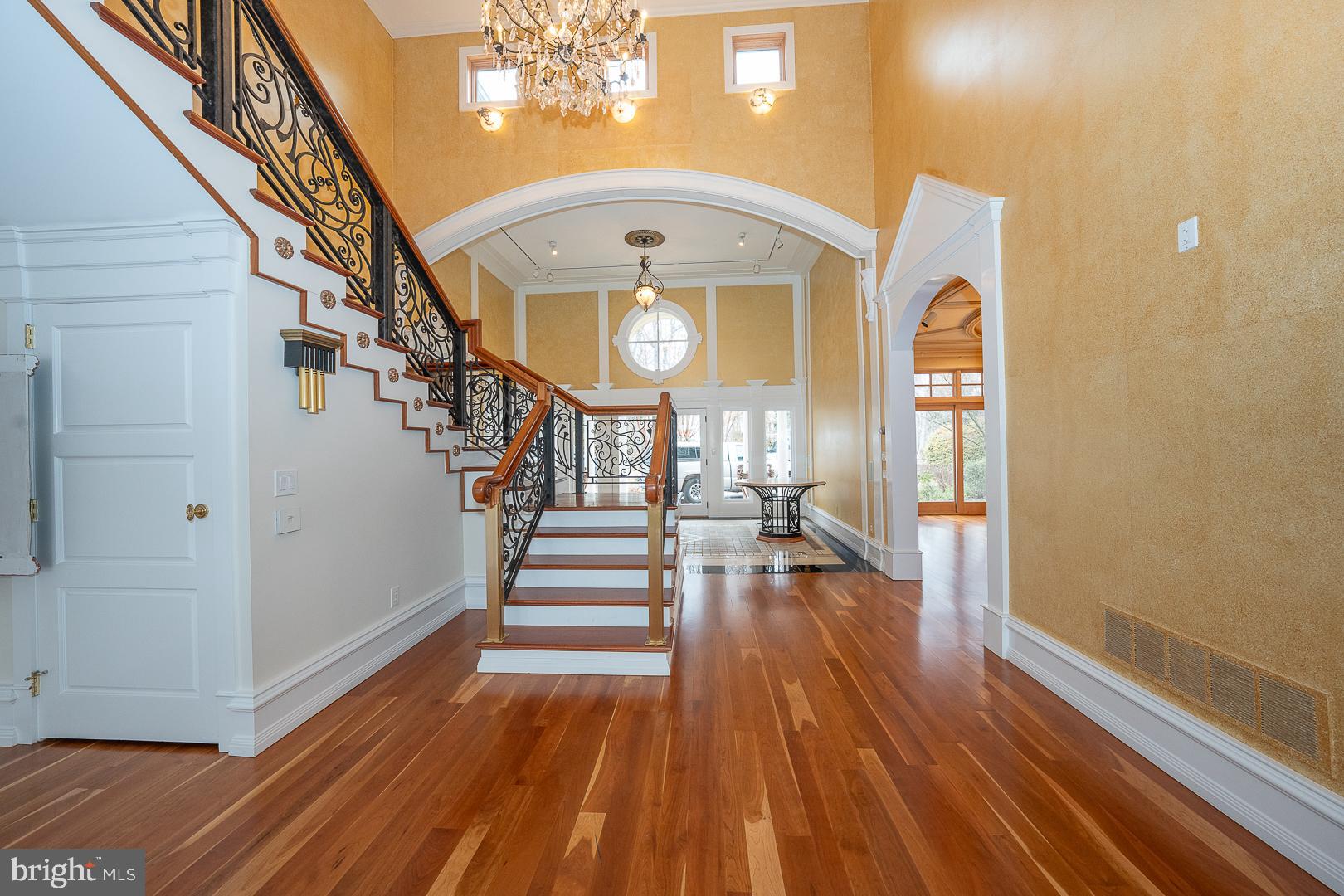 52 Mountain Laurel Ln