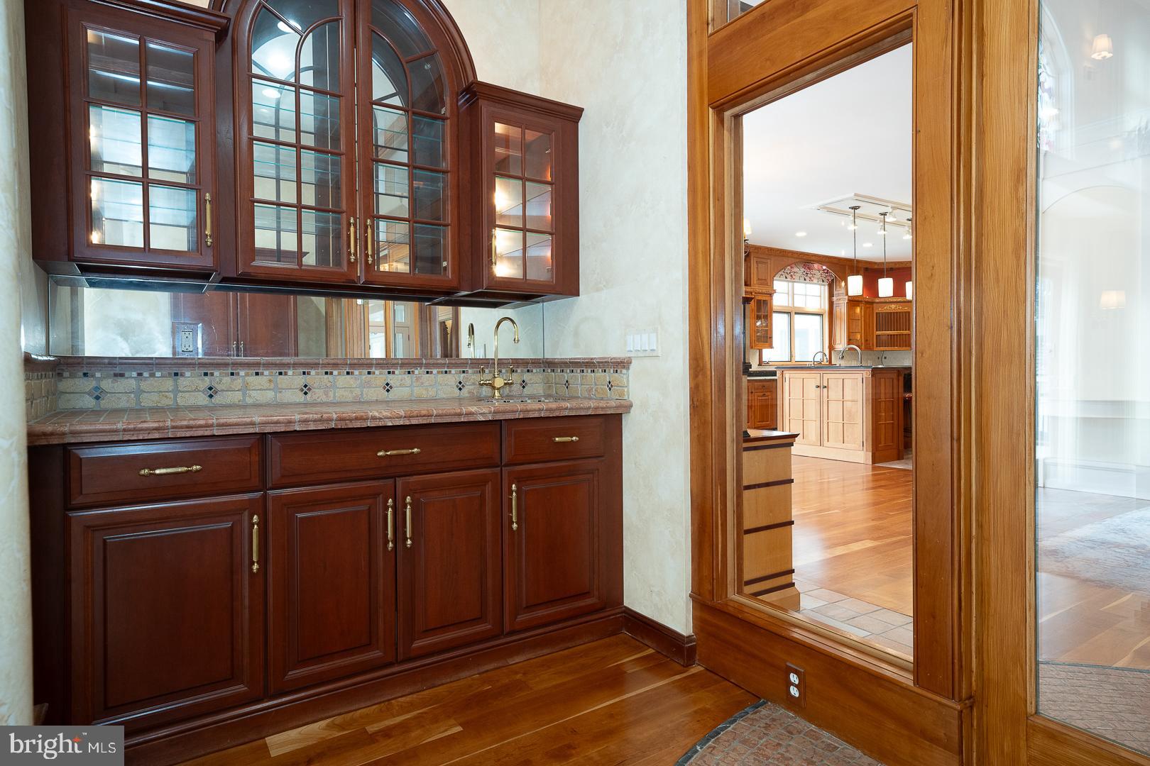 52 Mountain Laurel Ln