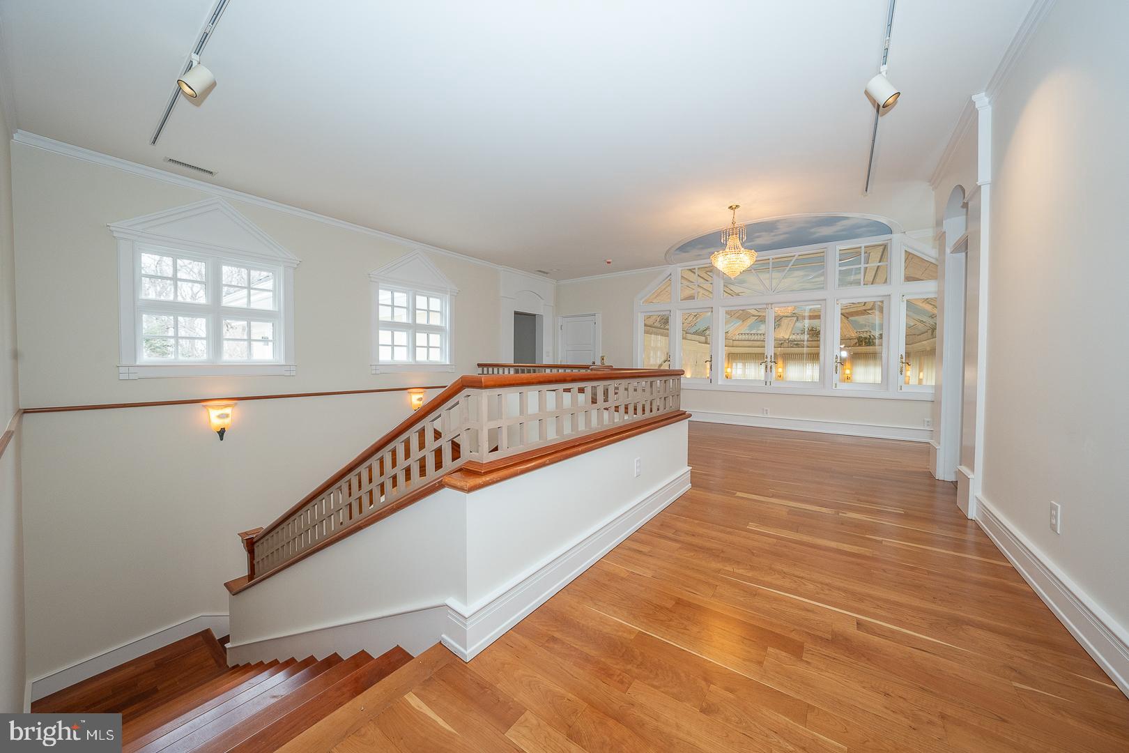 52 Mountain Laurel Ln