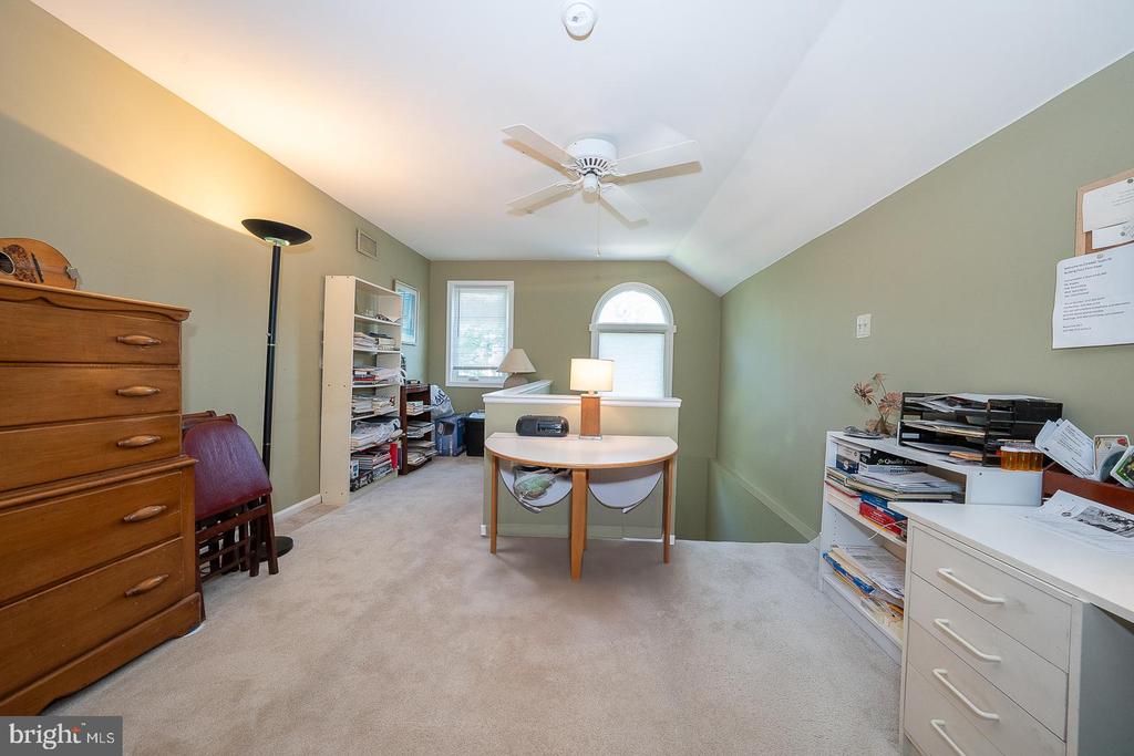 224 Fox Run