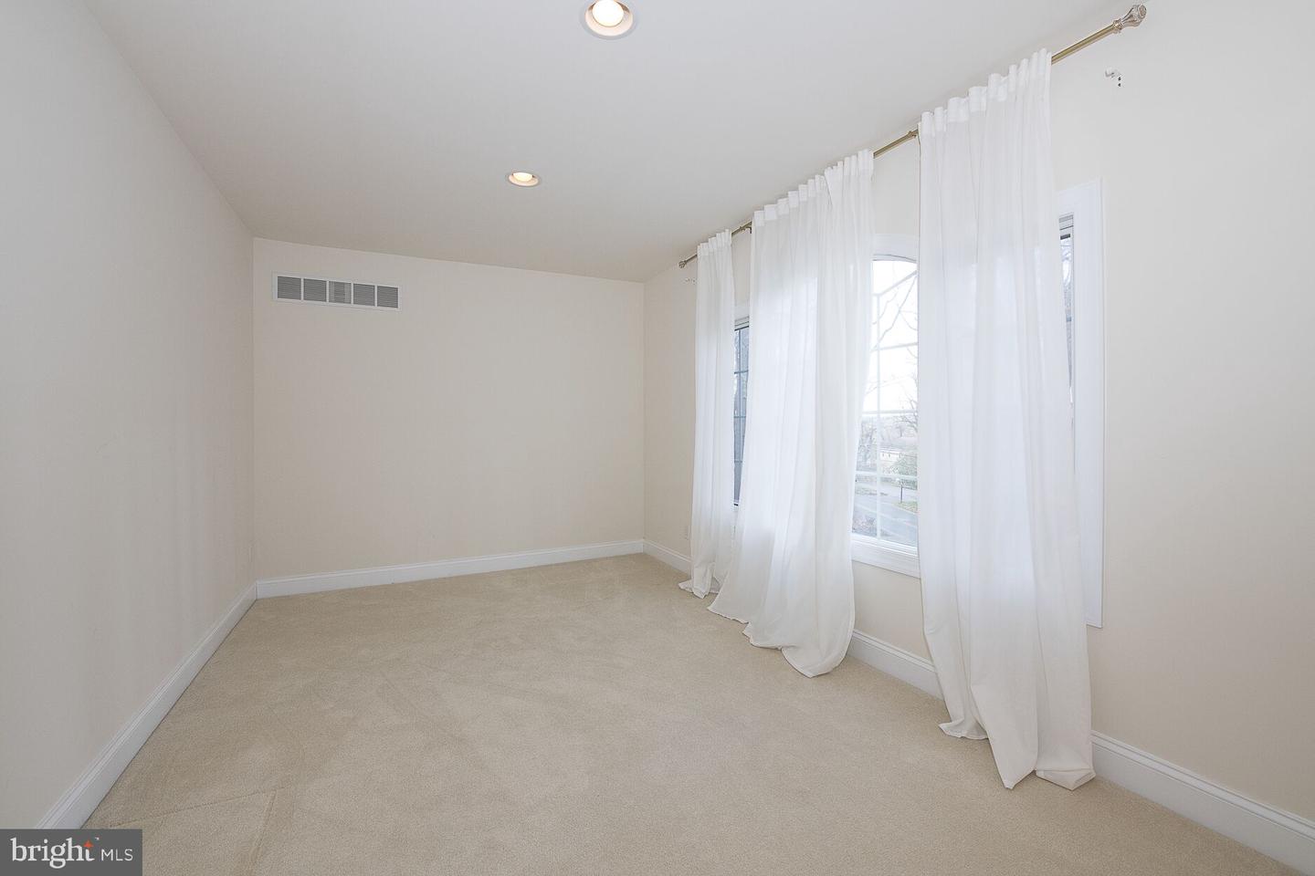 60 Pugh Rd