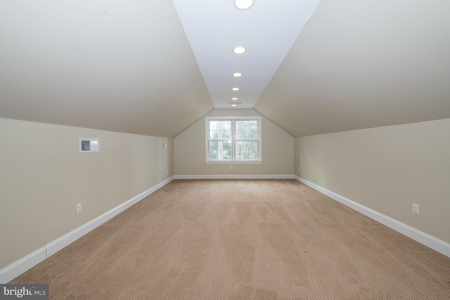 60 Pugh Rd