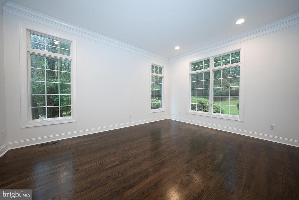 60 Pugh Rd