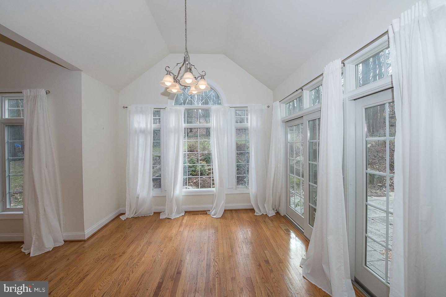 60 Pugh Rd