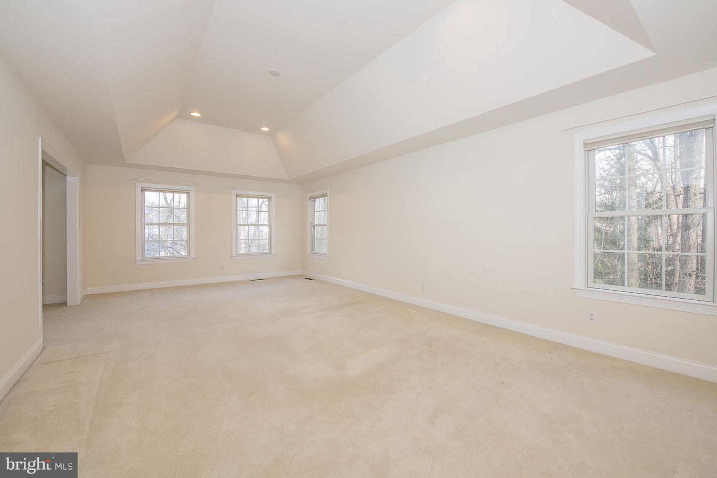 60 Pugh Rd