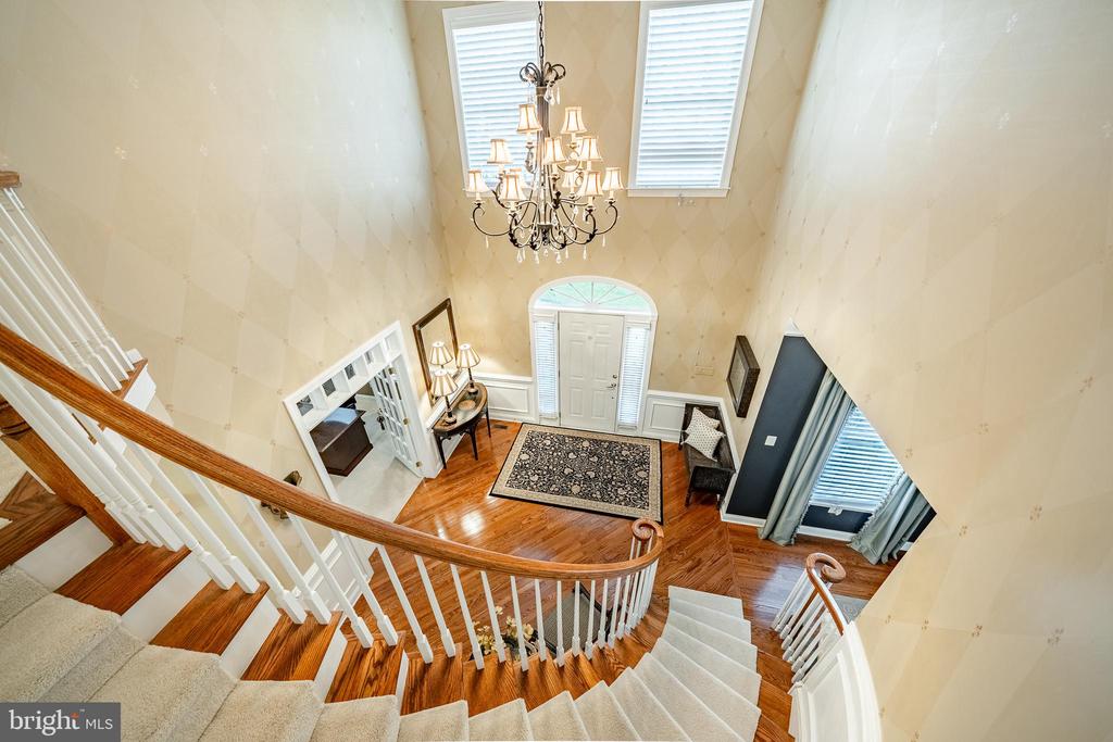309 CREEK CROSSING LANE