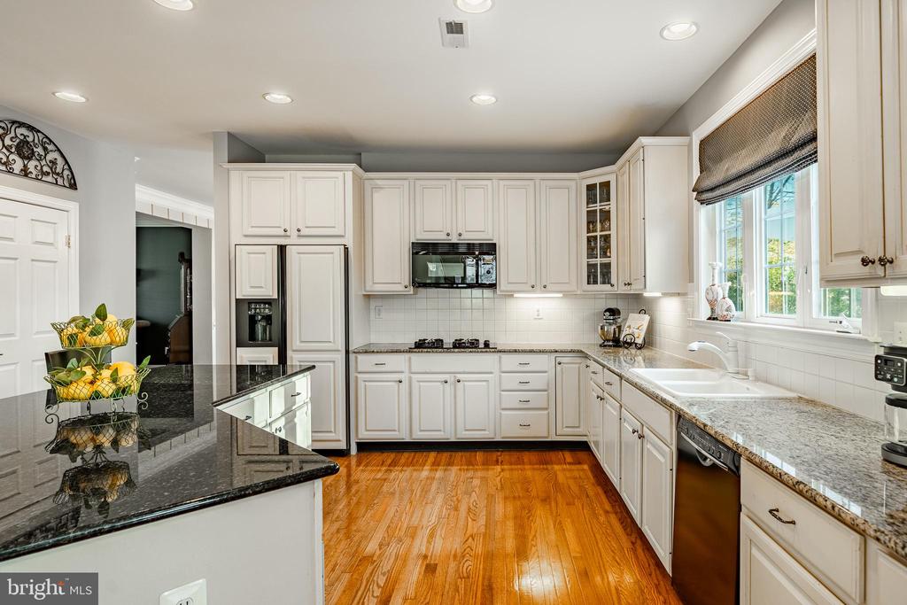 309 CREEK CROSSING LANE