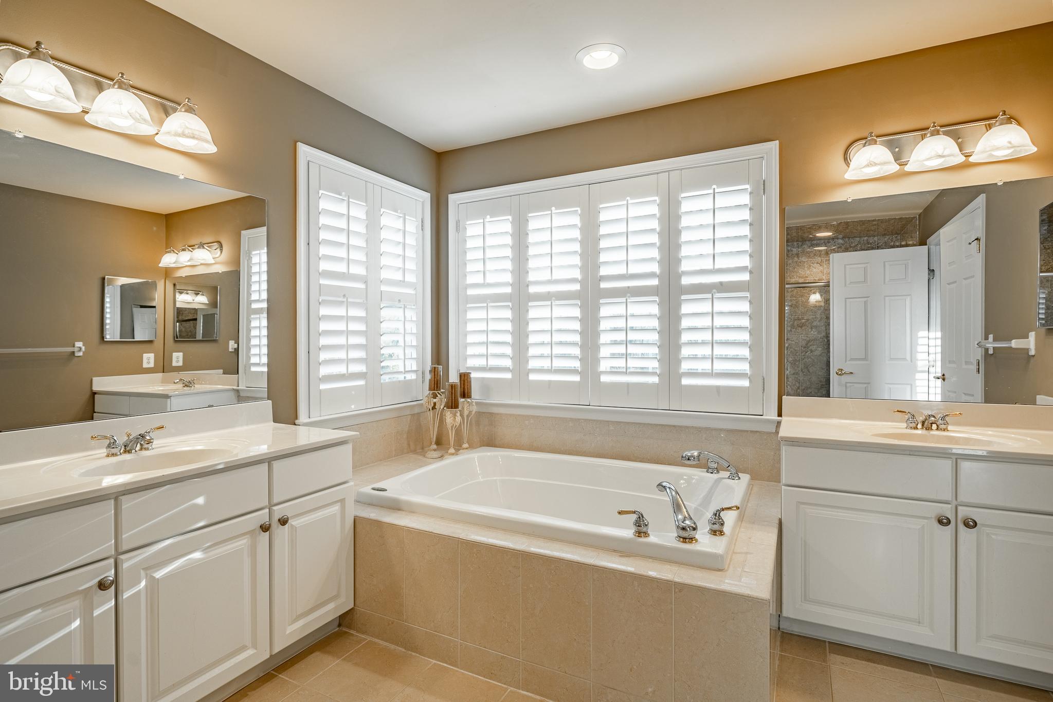 309 CREEK CROSSING LANE