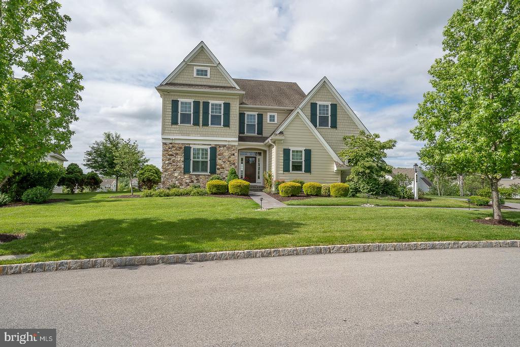 153 CHAPEL HILL CIRCLE