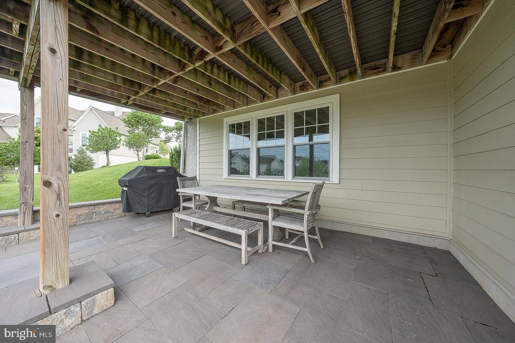153 CHAPEL HILL CIRCLE