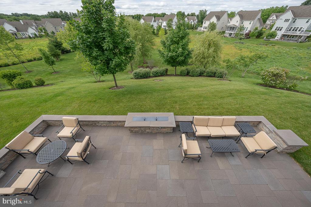 153 CHAPEL HILL CIRCLE