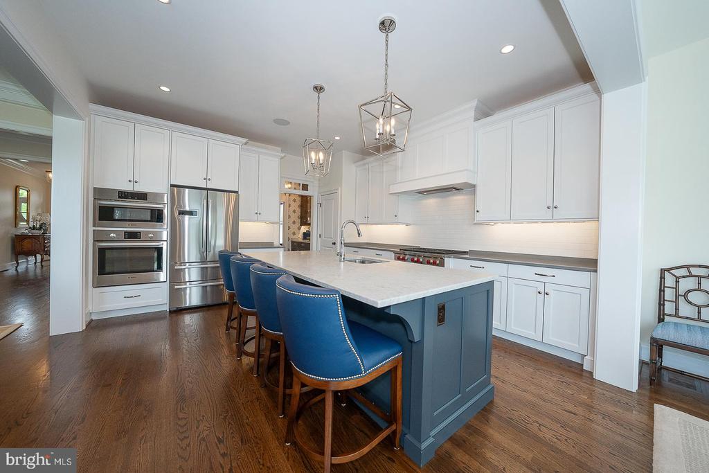 153 CHAPEL HILL CIRCLE