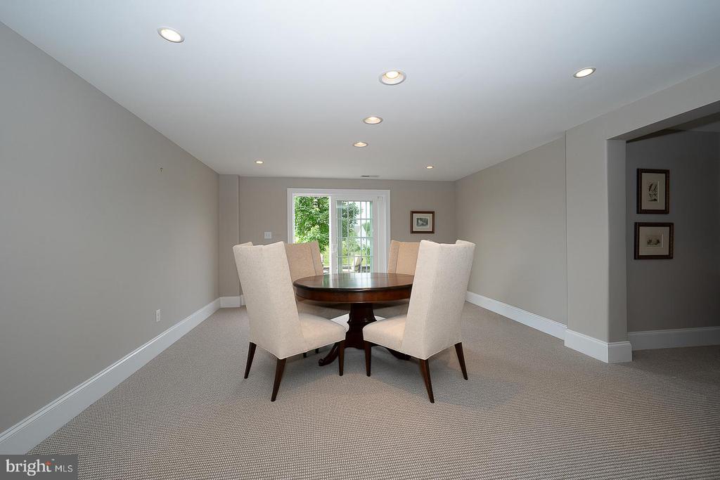 153 CHAPEL HILL CIRCLE