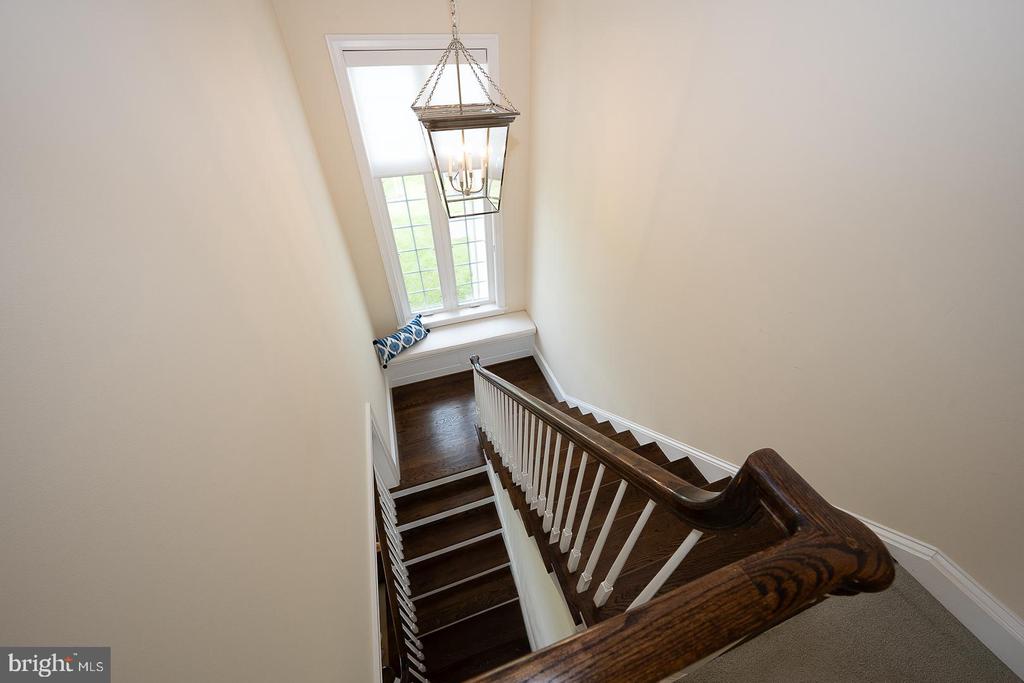 153 CHAPEL HILL CIRCLE