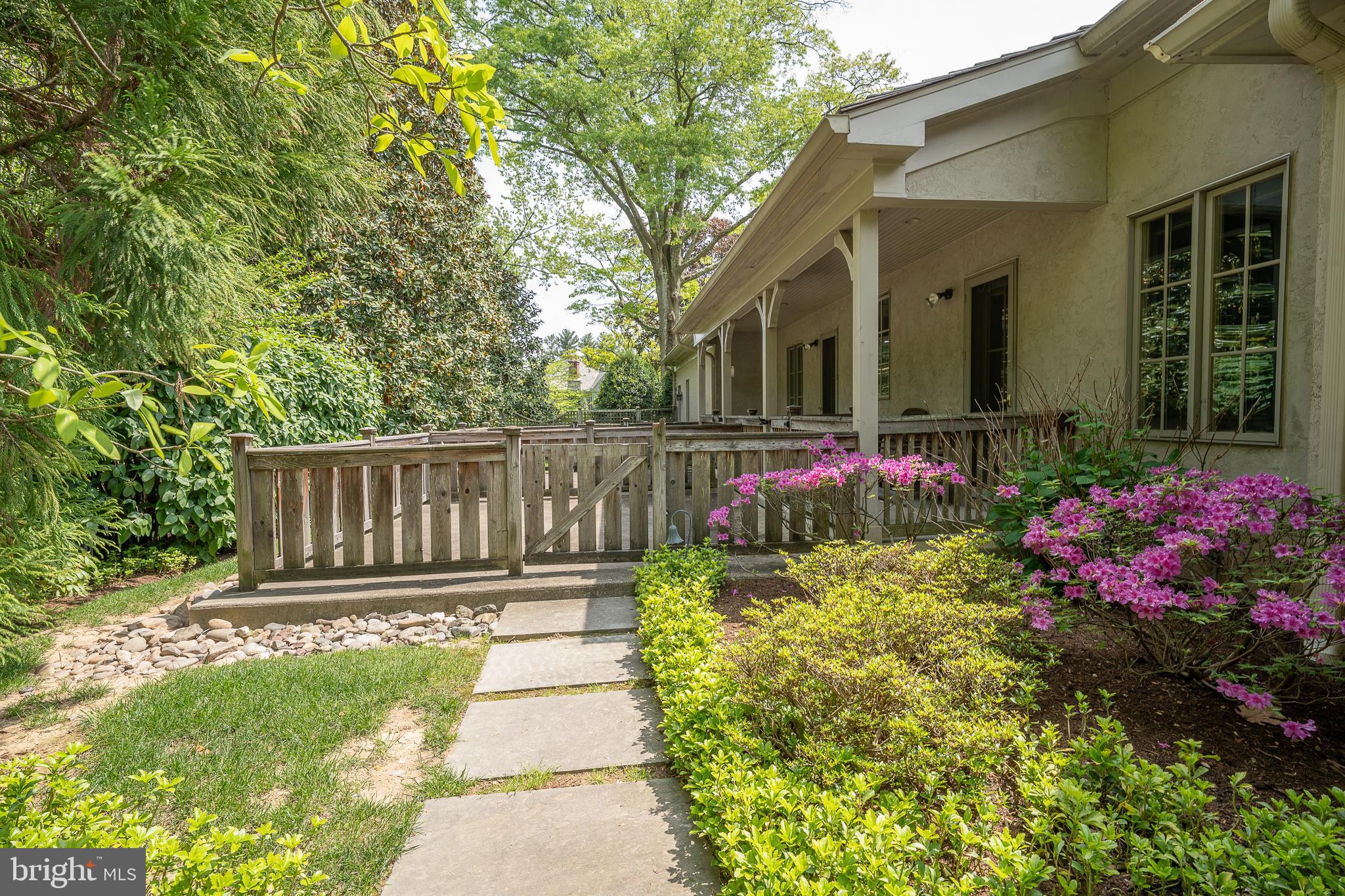 9 BLAKELEY ROAD