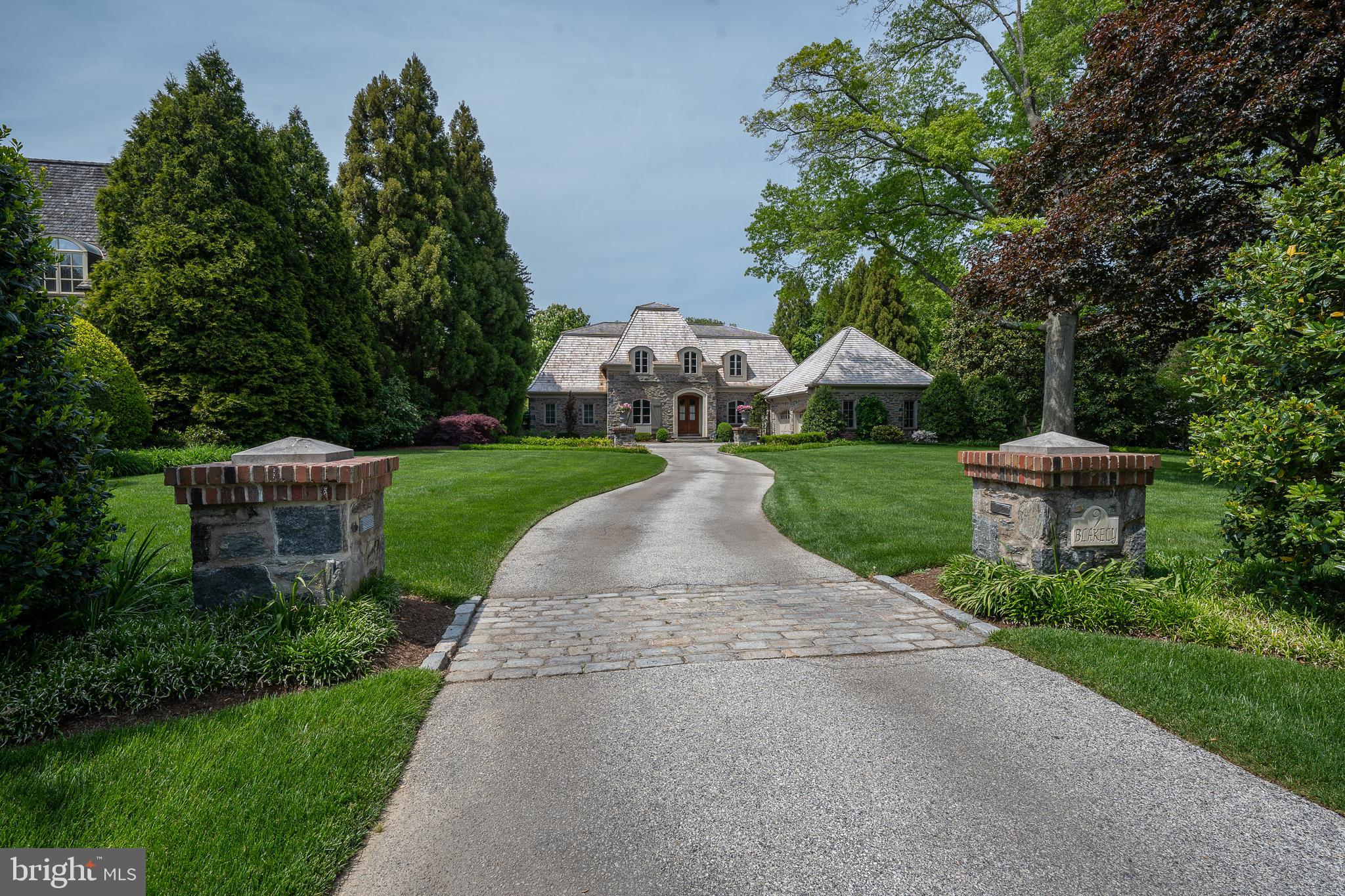 9 BLAKELEY ROAD