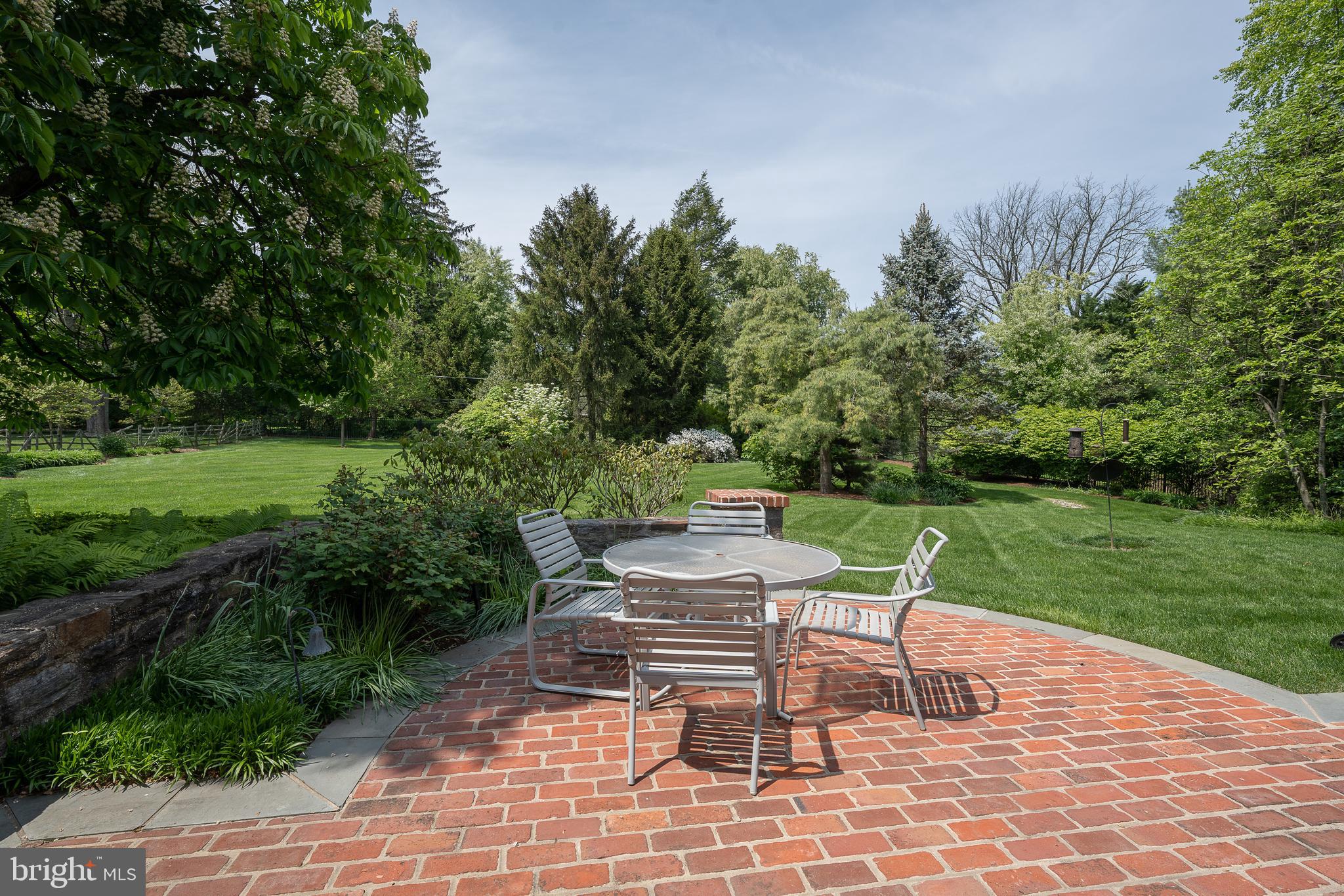 9 BLAKELEY ROAD