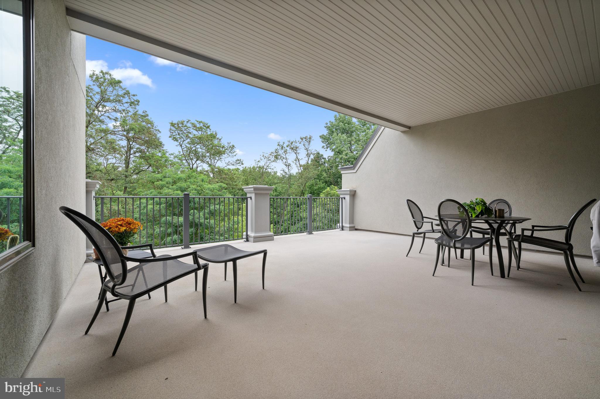 3304 Parkview DRIVE