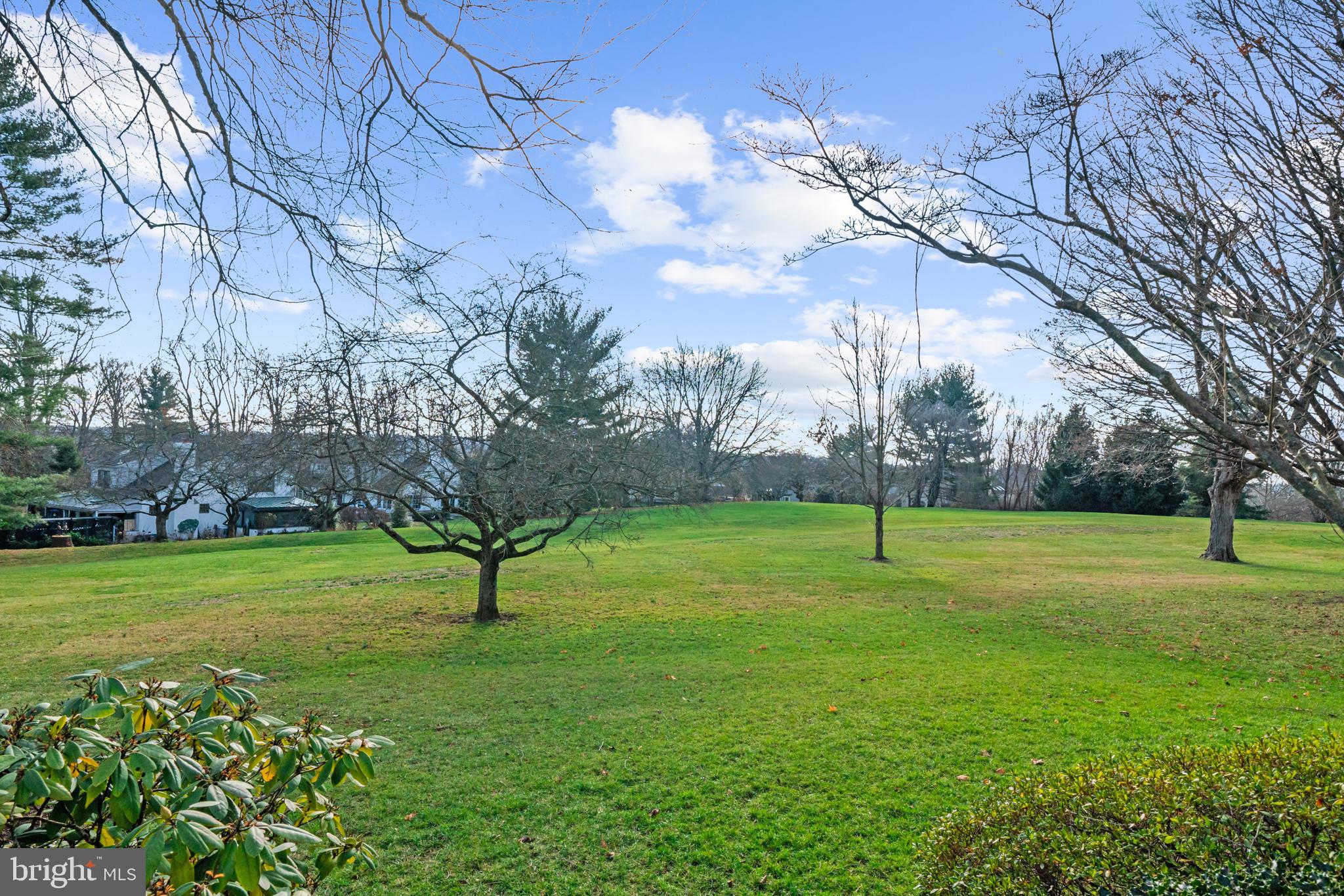 433 Inveraray Rd