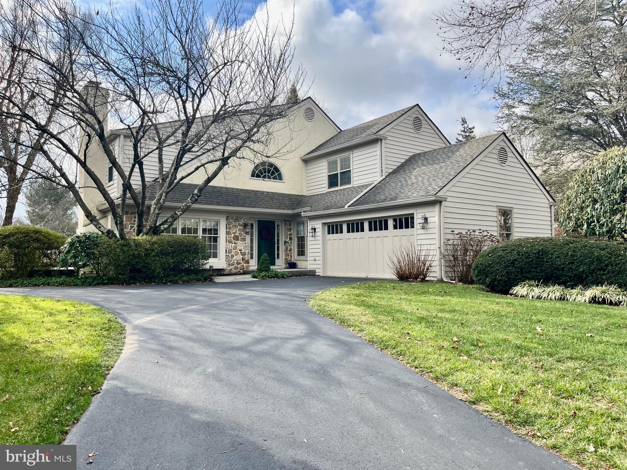 433 Inveraray Rd