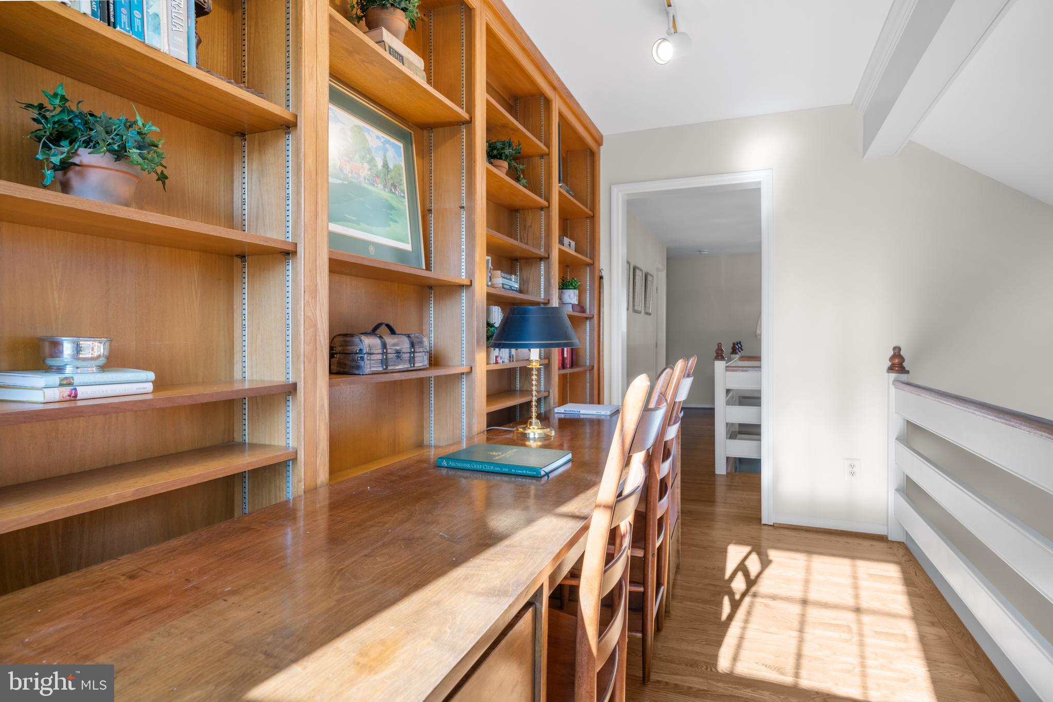 433 Inveraray Rd
